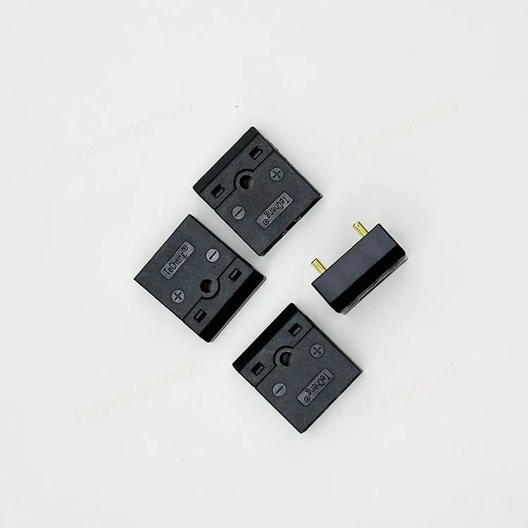 特诚科技PEI精密注塑件实拍 2